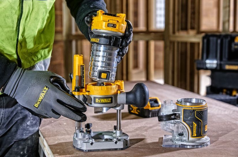 Detail příslušenství k frézce DeWALT DCW604NT